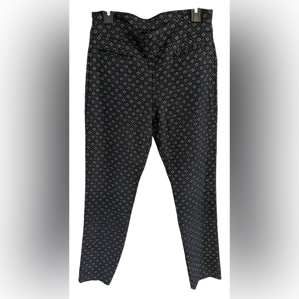 Attyre Black and White Straight Leg Chic Pants